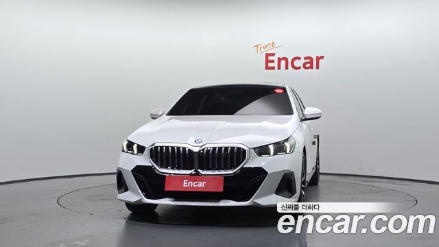 BMW 5 Series (G60) 530i xDrive M Sport 2025 — фото 3