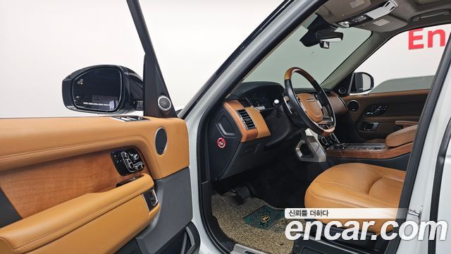 Land Rover Range Rover (IV) 4.4 SDV8 AB DIESEL 2018 — фото 10