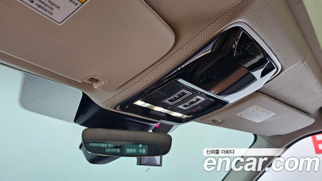 Land Rover Range Rover (IV) 4.4 SDV8 AB DIESEL 2018 — фото 15