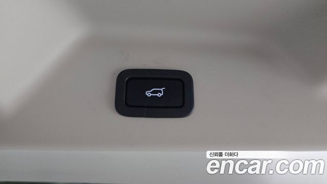 Land Rover Range Rover (IV) 4.4 SDV8 AB DIESEL 2018 — фото 20
