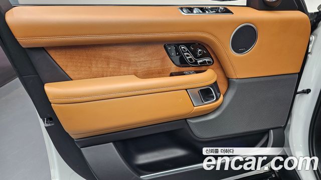 Land Rover Range Rover (IV) 4.4 SDV8 AB DIESEL 2018 — фото 24