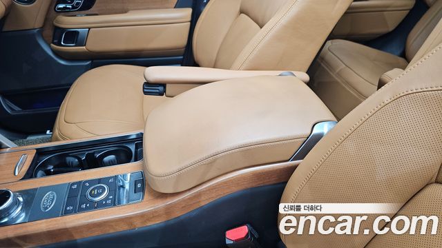 Land Rover Range Rover (IV) 4.4 SDV8 AB DIESEL 2018 — фото 27
