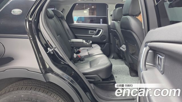 Land Rover Discovery Sport 2.0 TD4 SE 2016 — фото 12
