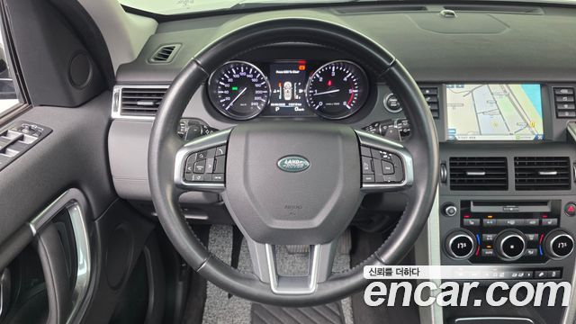 Land Rover Discovery Sport 2.0 TD4 SE 2016 — фото 13