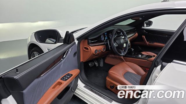 Maserati Quattroporte S Q4 3.0 V6 Granlusso 2018 — фото 10