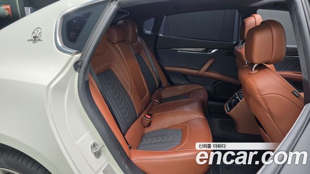 Maserati Quattroporte S Q4 3.0 V6 Granlusso 2018 — фото 11