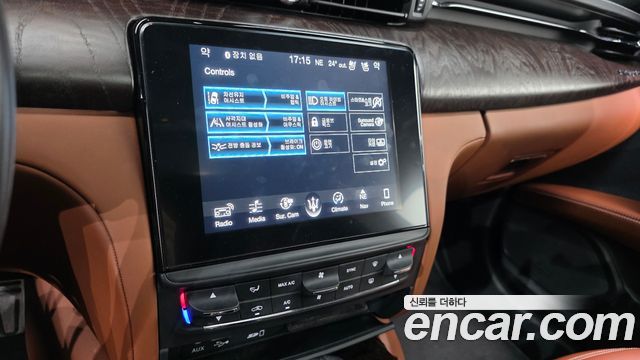 Maserati Quattroporte S Q4 3.0 V6 Granlusso 2018 — фото 18