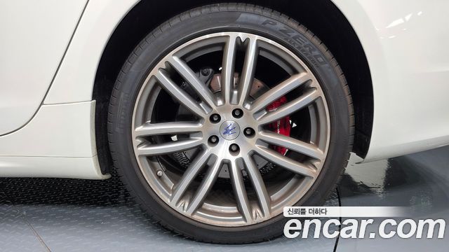 Maserati Quattroporte S Q4 3.0 V6 Granlusso 2018 — фото 21