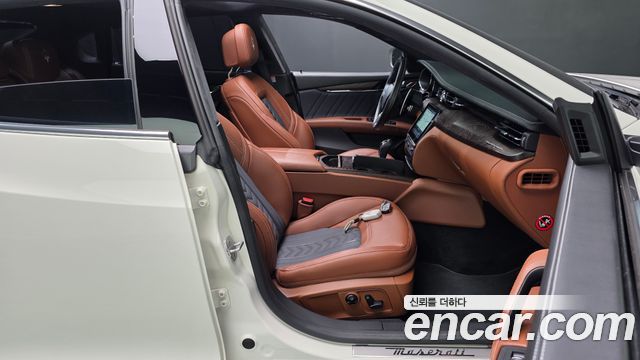 Maserati Quattroporte S Q4 3.0 V6 Granlusso 2018 — фото 26