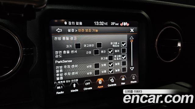 Jeep Wrangler (JL) 2.0 Overland 4Door 2019 — фото 17