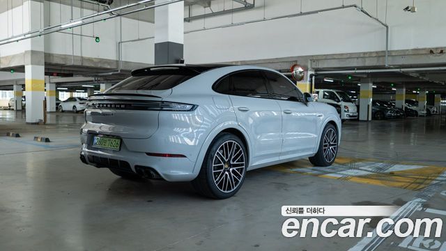 Porsche Cayenne (PO536) 3.0 S E-Hybrid Coupe 2025 — фото 4