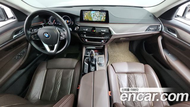 BMW 5 Series (G30) 530i xDrive Luxury Plus 2018 — фото 7