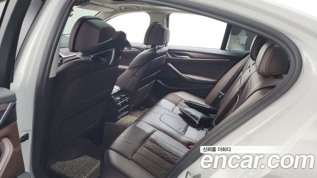 BMW 5 Series (G30) 530i xDrive Luxury Plus 2018 — фото 20