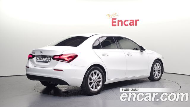 Mercedes-Benz A-Class (W177) A220 Sedan 2020 — фото 2