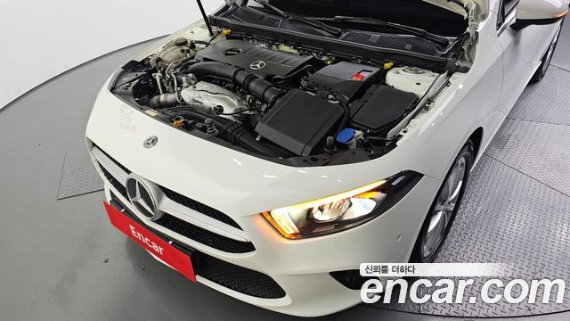 Mercedes-Benz A-Class (W177) A220 Sedan 2020 — фото 6
