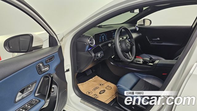 Mercedes-Benz A-Class (W177) A220 Sedan 2020 — фото 10