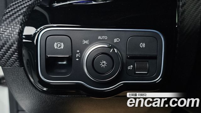 Mercedes-Benz A-Class (W177) A220 Sedan 2020 — фото 14