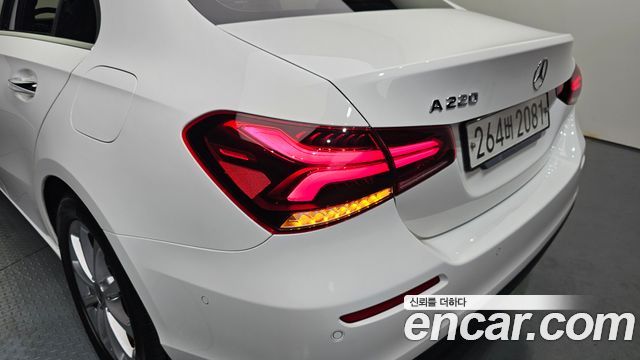 Mercedes-Benz A-Class (W177) A220 Sedan 2020 — фото 23