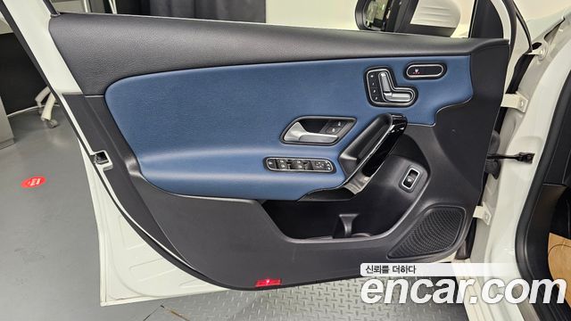 Mercedes-Benz A-Class (W177) A220 Sedan 2020 — фото 24