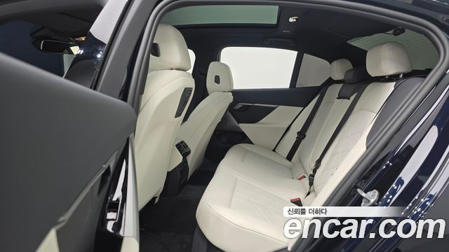 BMW 5 Series (G60) 523d M Sport 2026 — фото 12