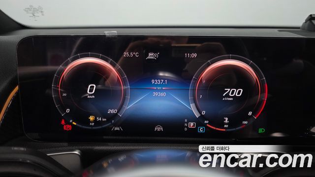 Mercedes-Benz GLB-Class (X247) GLB250 4MATIC 2022 — фото 8