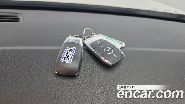 Mercedes-Benz GLB-Class (X247) GLB250 4MATIC 2022 — фото 16