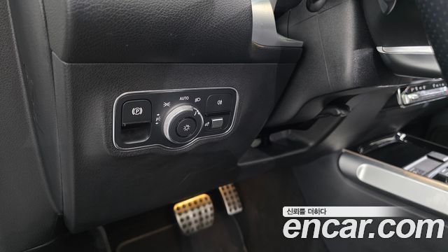 Mercedes-Benz GLB-Class (X247) GLB250 4MATIC 2022 — фото 28