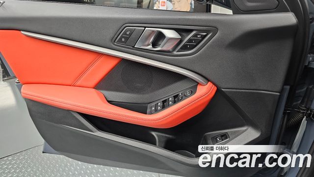 BMW 1 Series (F40) M135i xDrive 2024 — фото 24