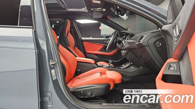 BMW 1 Series (F40) M135i xDrive 2024 — фото 26