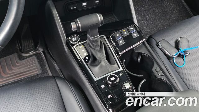 Kia Sportage (V) LPG 2.0 2WD Prestige 2023 — фото 9