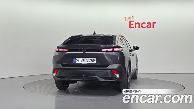 Peugeot 408 1.2 Pure Tech Allure 2023 — фото 4
