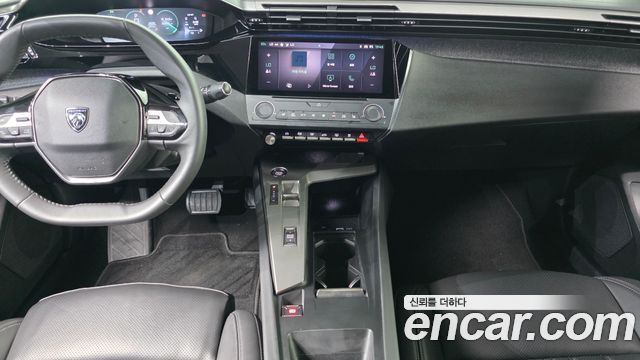 Peugeot 408 1.2 Pure Tech Allure 2023 — фото 15