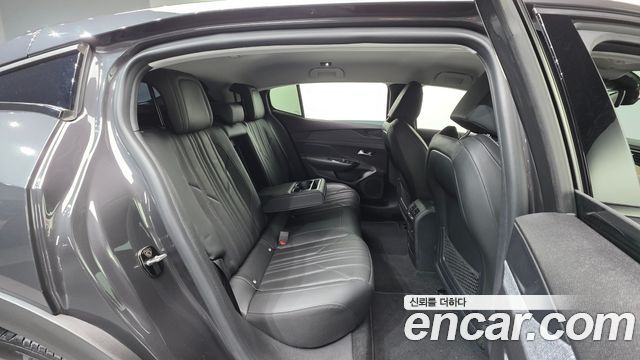 Peugeot 408 1.2 Pure Tech Allure 2023 — фото 19