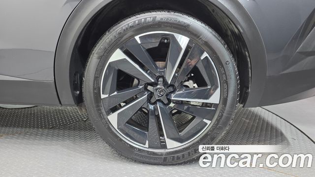 Peugeot 408 1.2 Pure Tech Allure 2023 — фото 21