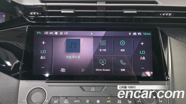 Peugeot 408 1.2 Pure Tech Allure 2023 — фото 30