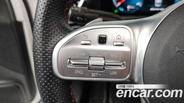 Mercedes-Benz A-Class (W177) AMG A35 4MATIC Sedan 2021 — фото 16