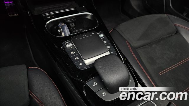 Mercedes-Benz A-Class (W177) AMG A35 4MATIC Sedan 2021 — фото 20
