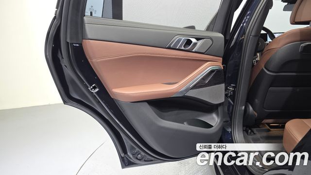 BMW X6 (G06) xDrive40i M Sport 2024 — фото 25