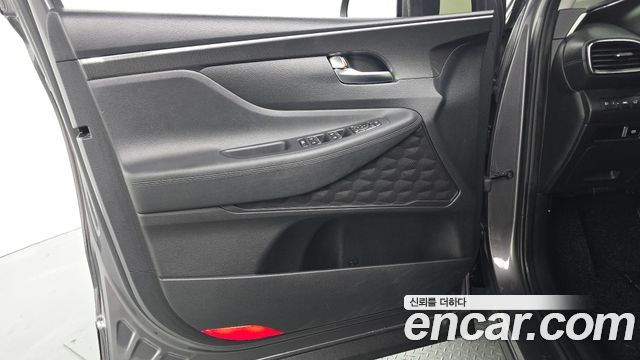 Hyundai Santa Fe Diesel 2.2 4WD Exclusive 2023 — фото 24