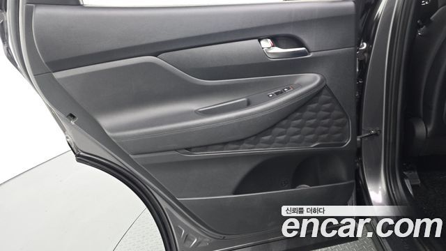 Hyundai Santa Fe Diesel 2.2 4WD Exclusive 2023 — фото 25