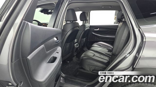 Hyundai Santa Fe Diesel 2.2 4WD Exclusive 2023 — фото 26