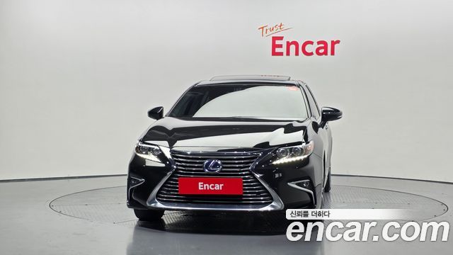 Lexus ES300h Supreme XV60 2018 — фото 3