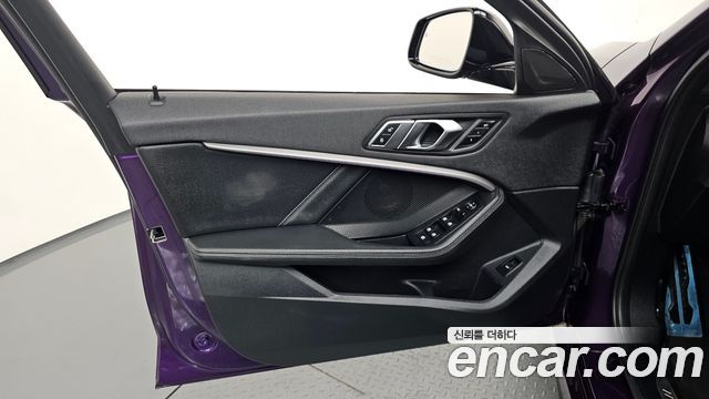 BMW 1 Series (F40) M135i xDrive Prism 2022 — фото 24