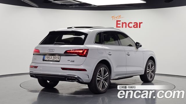Audi Q5 (FY) 45 TFSI Quattro Premium 2021 — фото 2