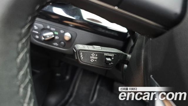 Audi Q5 (FY) 45 TFSI Quattro Premium 2021 — фото 17