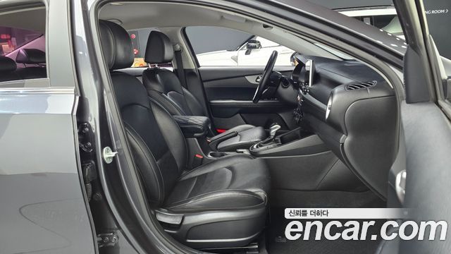 Kia K3 Prestige 2021 — фото 15