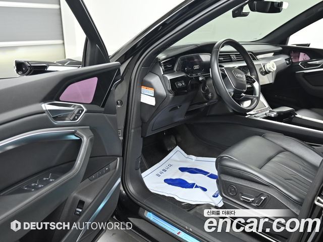 Audi e-tron 55 Quattro Sportback 2022 — фото 15
