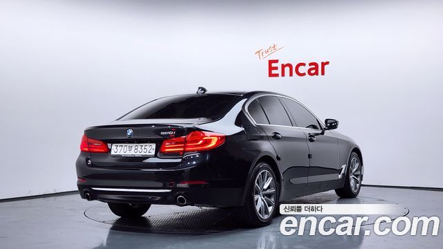 BMW 5 Series (G30) 520i Luxury 2019 — фото 2
