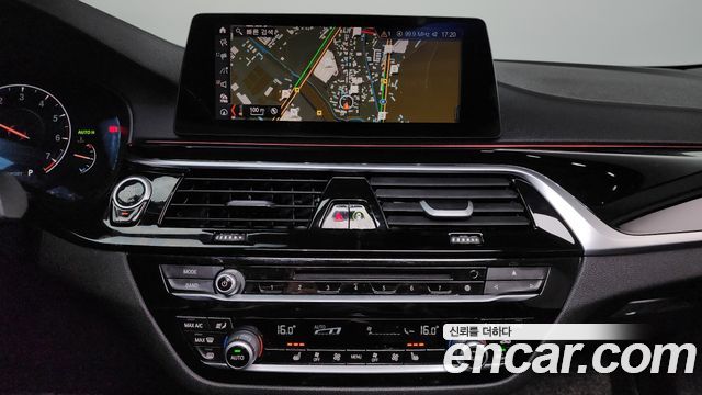 BMW 5 Series (G30) 520i Luxury 2019 — фото 13
