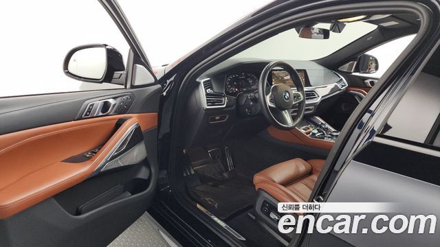 BMW X6 (G06) M50i 2023 — фото 10